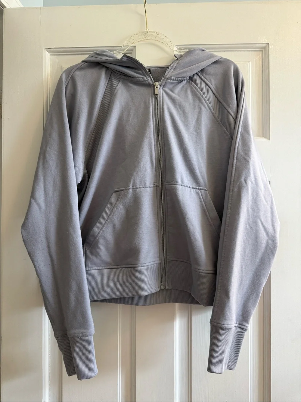 cute zip-up - Picture 1 of 4